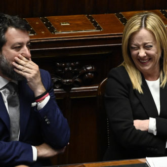 Copertina di Nomine e Rai, Meloni ha la guerra in casa: il Fatto di domani 5 maggio