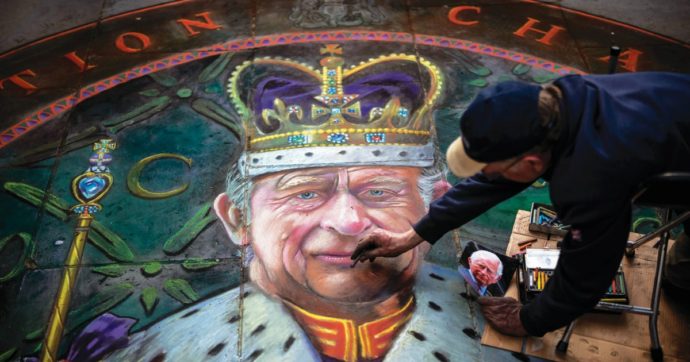 Carlo III, re pop per salvare la Corona