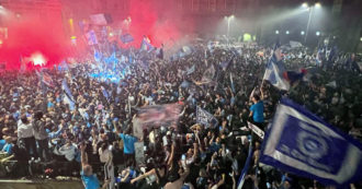 Copertina di Napoli campione d’Italia, il “giorno buono” che fa esplodere la città: notte di festa con migliaia di persone in strada. Un morto, diversi feriti