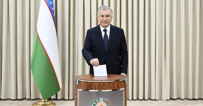 Gli occhi semichiusi dell’Occidente sull’Uzbekistan che vuole mediare (e fare affari)
