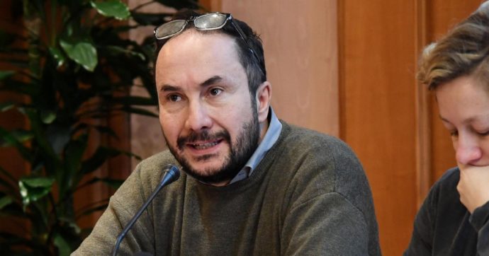 “In piazza per fermare le macerie”