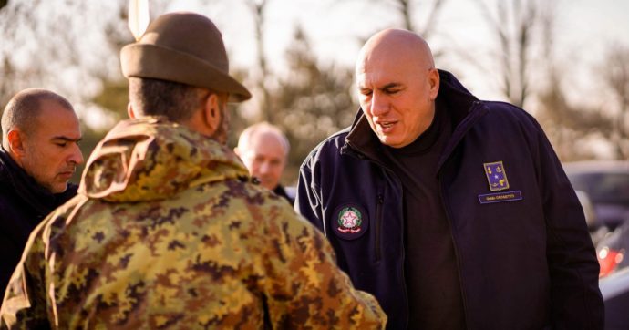 Sindacati militari in fila da Crosetto, ma è solo “forma”