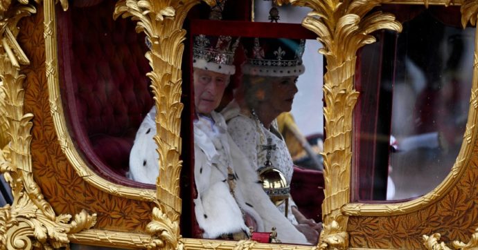 “Carlo, con quelle orecchie non potrai mai diventare re”