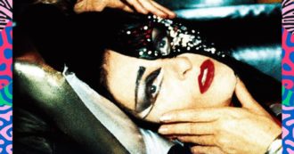 Copertina di Siouxsie Sioux a Milano, l’imperatrice è apparsa. Che dire? Le si perdonano anche le sbavature