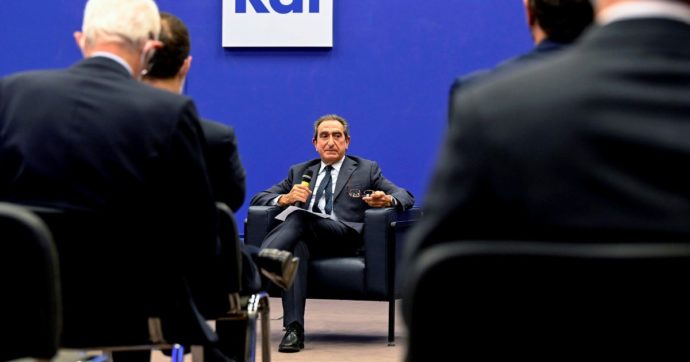 Rai, Fuortes lascia e fa la vittima. Però ha chiesto 240 mila euro