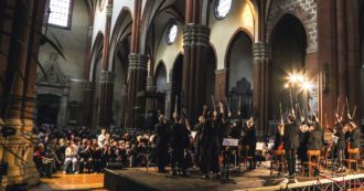 Copertina di A Bologna un concerto speciale per ricordare Ezio Bosso. Il ricavato sarà devoluto a Emergency