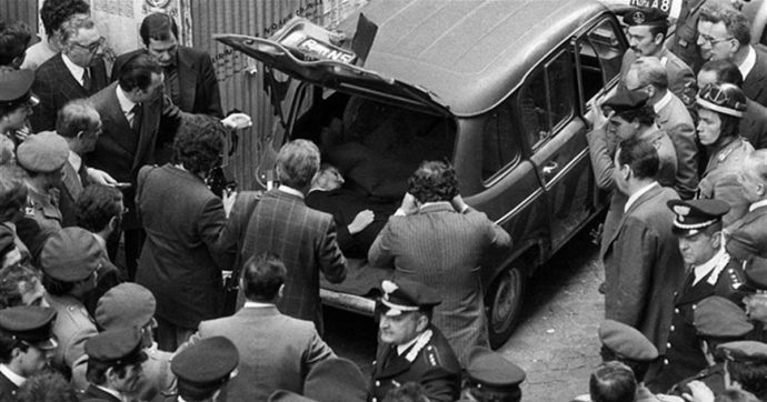 Così 45 anni fa le Brigate rosse fecero ritrovare il cadavere di Aldo Moro in via Caetani