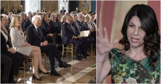 Copertina di Geppi Cucciari show con Mattarella: “Presidente sta bene? Gira più dei Maneskin. Ora le mancano cinque anni, quasi sei”