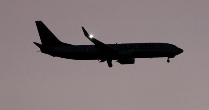 Panico in volo: “Una delle peggiori turbolenze mai viste”. Equipaggio ferito nel viaggio da incubo di un boeing della British Airways