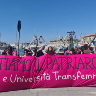 Copertina di Pillola abortiva? Basta andare sul web (anche in Italia)