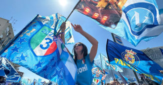 Copertina di Napoli, con lo scudetto esplode la contraffazione (pure nell’e-commerce)