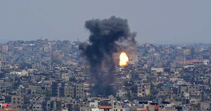 “Cessate il fuoco tra Israele e milizie di Gaza” dopo due giorni di bombardamenti: 20 morti. Netanyahu: “Pronti ad allargare l’operazione”