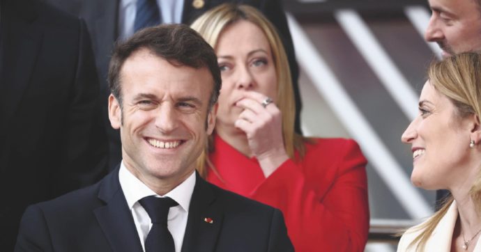 Parigi e Madrid ci accusano. Meloni: “Usati per guai loro”