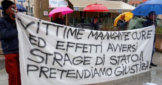 Conte: “Il Covid ormai dilagava, fare mini-zone rosse non serviva più”