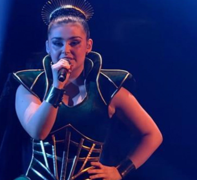 Eurovision 2023, chi è Alessandra Mele l’italiana in gara per la Norvegia: “Sono bisessuale e in Italia dovevo nascondere chi ero. Sanremo? Mi piacerebbe”
