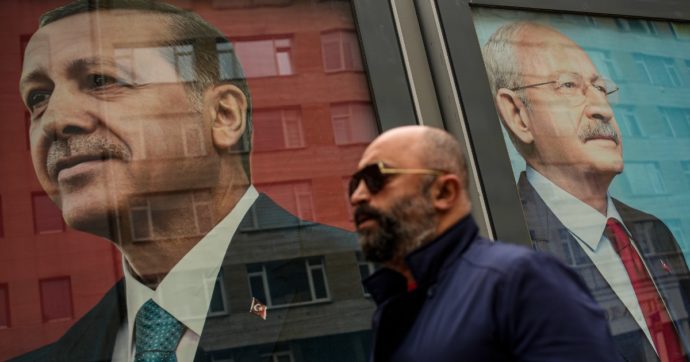 Candidato si ritira a tre giorni dal voto in Turchia. Erdogan polarizza lo scontro: in caso di sconfitta rischio di transizione non pacifica