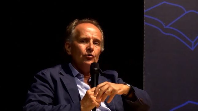 Presentò il suo libro all’evento dei massoni: il Csm “salva” dal trasferimento il pg di Brescia