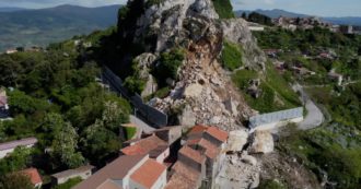 Copertina di Paura a San Fratello, una frana sfiora le abitazioni: le immagini dal messinese