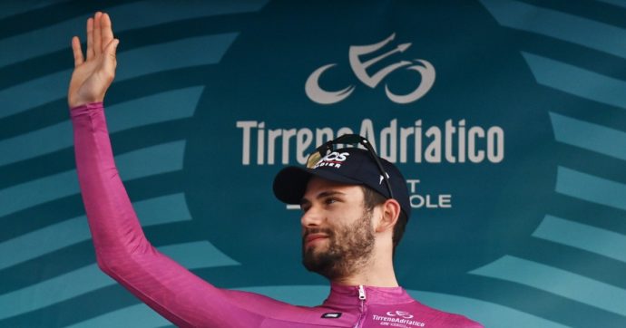 Giro d’Italia, Ganna positivo al Covid: costretto a ritirarsi prima dell’ottava tappa