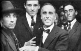 Copertina di Il condominio dove visse Giacomo Matteotti boccia la proposta per una nuova targa che fa riferimento alla “mano fascista”