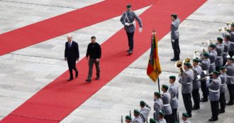 Copertina di Poi Volodomyr vola da Scholz: nuove armi  per 2,75 miliardi