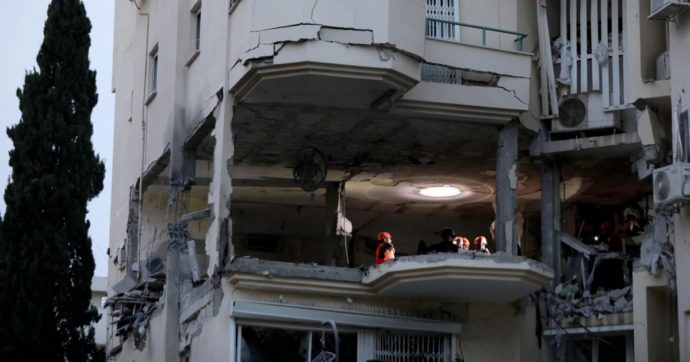 I raid  e le vittime civili: la questione morale divide