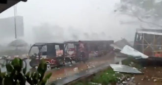 Copertina di Il ciclone Mocha si abbatte su Birmania e Bangladesh, nei video la fuga delle persone: tre morti e milioni di evacuati