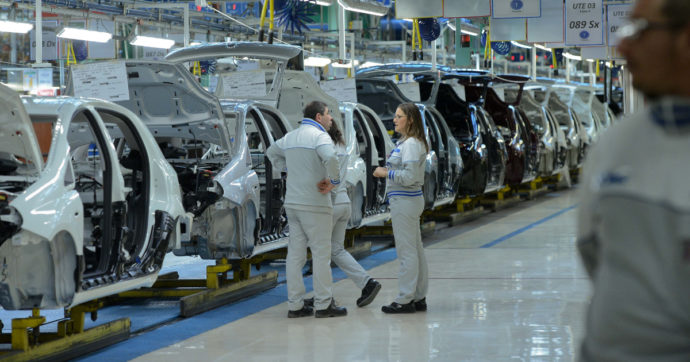 Nuovi scioperi a scacchiera allo stabilimento Stellantis di Pomigliano. Ecco perché i lavoratori protestano