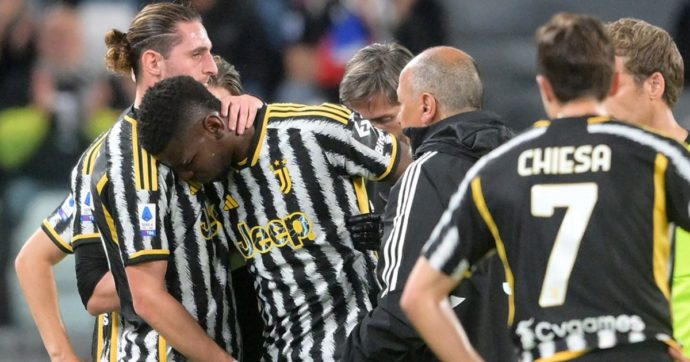Pogba si infortuna ed esce in lacrime: stagione finita per il centrocampista della Juventus