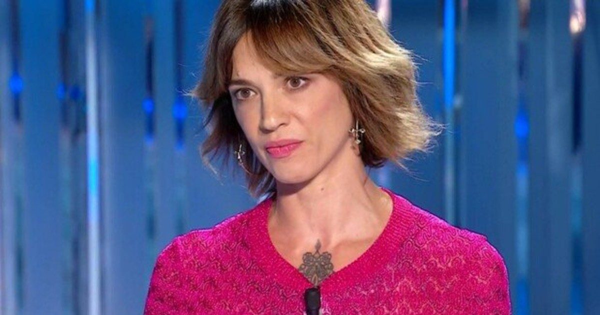 Asia Argento a Verissimo: “Io responsabile del suicidio di Anthony Bourdain? Ci ho pensato e mi sono incolpata, ma in realtà l’ho salvato per due anni”