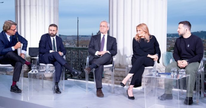 Guerra, dal Washington Post domande vere a Zelensky. Lui: “State con la Russia?”