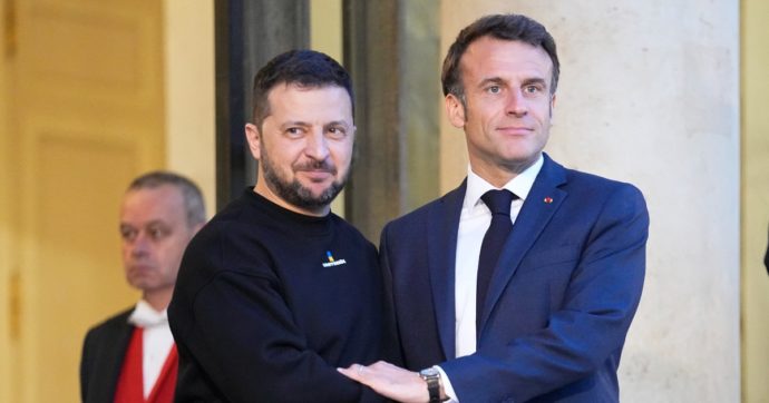 Copertina di Guerra in Ucraina: Macron resta “interventista” sul sostegno, l’80%  dei francesi è “preoccupato”