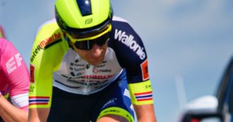 Copertina di Covid al Giro d’Italia, Bystrom: “Sono positivo ma resto in corsa”. Poi però si ritira
