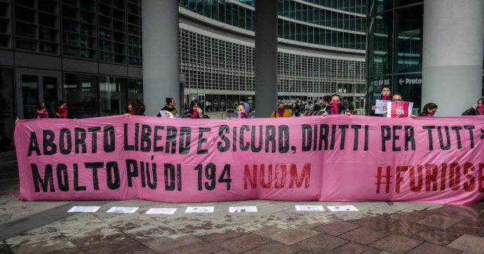 Aborto, Federica di Martino: “Sole e ‘marchiate’: per questo accompagno le donne”