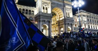 Copertina di Inter in finale di Champions, la festa a San Siro e il delirio nerazzurro in Piazza Duomo – Le immagini