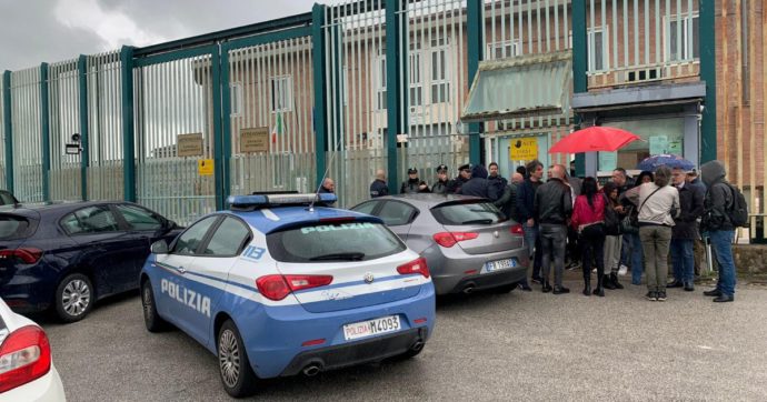 Carcere Avellino, rivolta dei detenuti  “Pochi gli agenti”