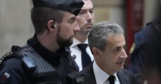 Copertina di Sarkozy condannato a tre anni, uno da scontare col braccialetto elettronico. Ma la pena è sospesa