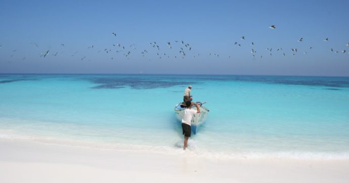 Un gruppo di turisti italiani è rimasto bloccato sull’isola di Socotra nello Yemen: la compagnia aerea ha cancellato i voli a causa della guerra