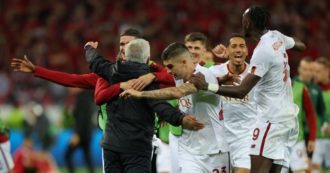 Copertina di La Roma conquista la finale di Europa League: Mourinho resiste a Leverkusen e può fare il bis di coppe dopo la Conference League del 2022
