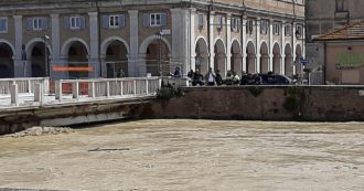 Copertina di La Biblioteca Malatestiana di Cesena infiltrata dall’acqua. Giardini, musei e palazzi danneggiati dall’alluvione