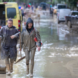 Copertina di Alluvione, per la destra è colpa degli ambientalisti: il Fatto di domani 20 maggio