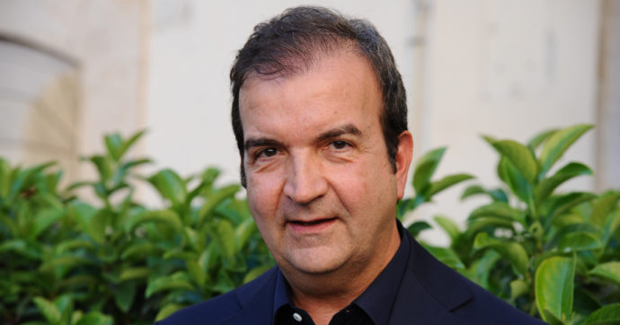 Mario Occhiuto, il senatore di Forza Italia ed ex sindaco di Cosenza condannato a tre anni e sei mesi per bancarotta fraudolenta