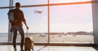 Copertina di Viaggiare leggeri: volo più economico e bagaglio senza pensieri con Eden Viaggi