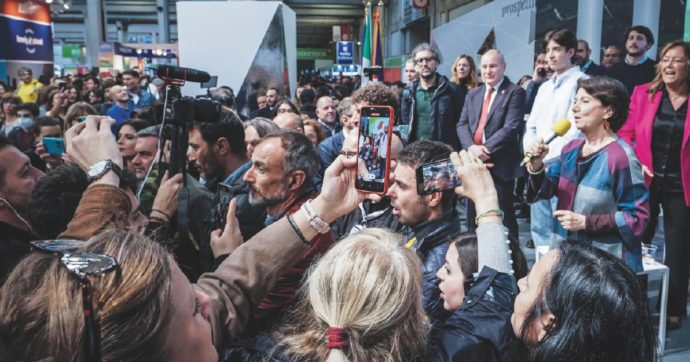 Femministe contro Roccella. FdI minaccia Nicola Lagioia