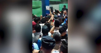 Copertina di Calca di tifosi allo stadio Cuscatlan a El Salvador: 12 morti. Le immagini dell’incidente