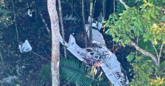 Four children missing in forest after plane crash, army drops survival kits from helicopter in Colombia
