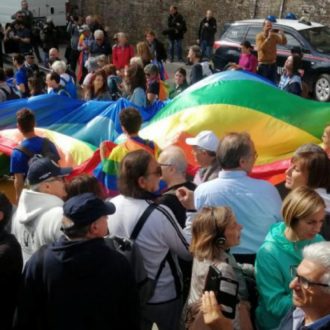 Copertina di Marcia Perugia-Assisi in 10 mila. Manca soltanto la politica