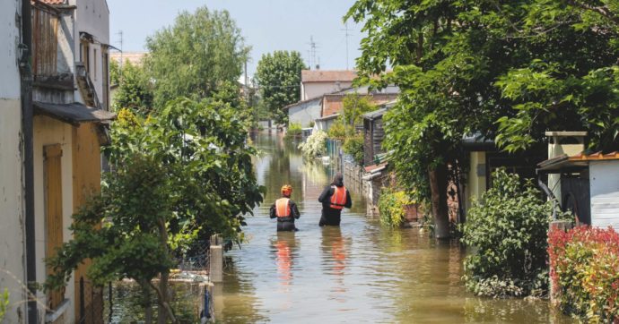Copertina di Alluvione, la bozza in Cdm: “Togliere i poteri anti-dissesto alle Regioni”