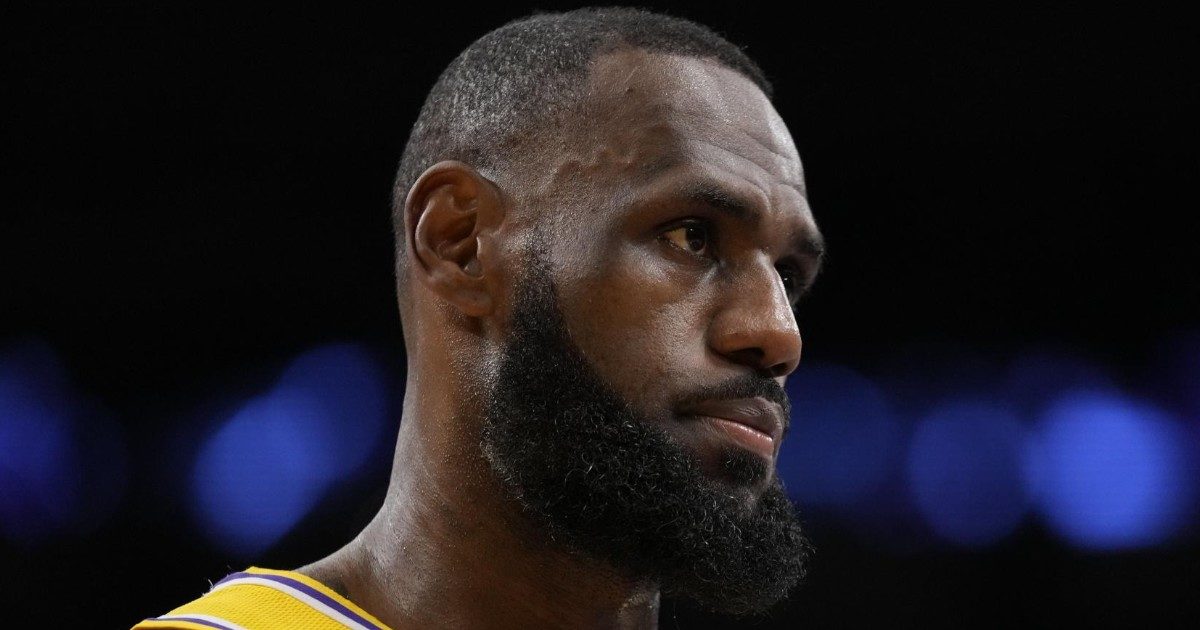 “Per il momento vi saluto”: l’addio a sorpresa di Lebron James. Le ragioni dietro la scelta della stella Nba