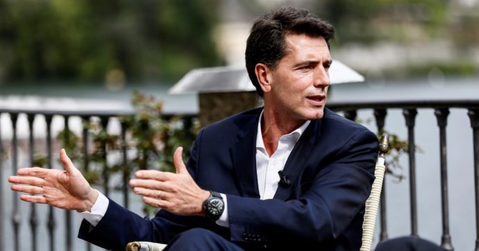 “Molestò verbalmente manager, Davide Serra dovrà risarcire 32mila £”